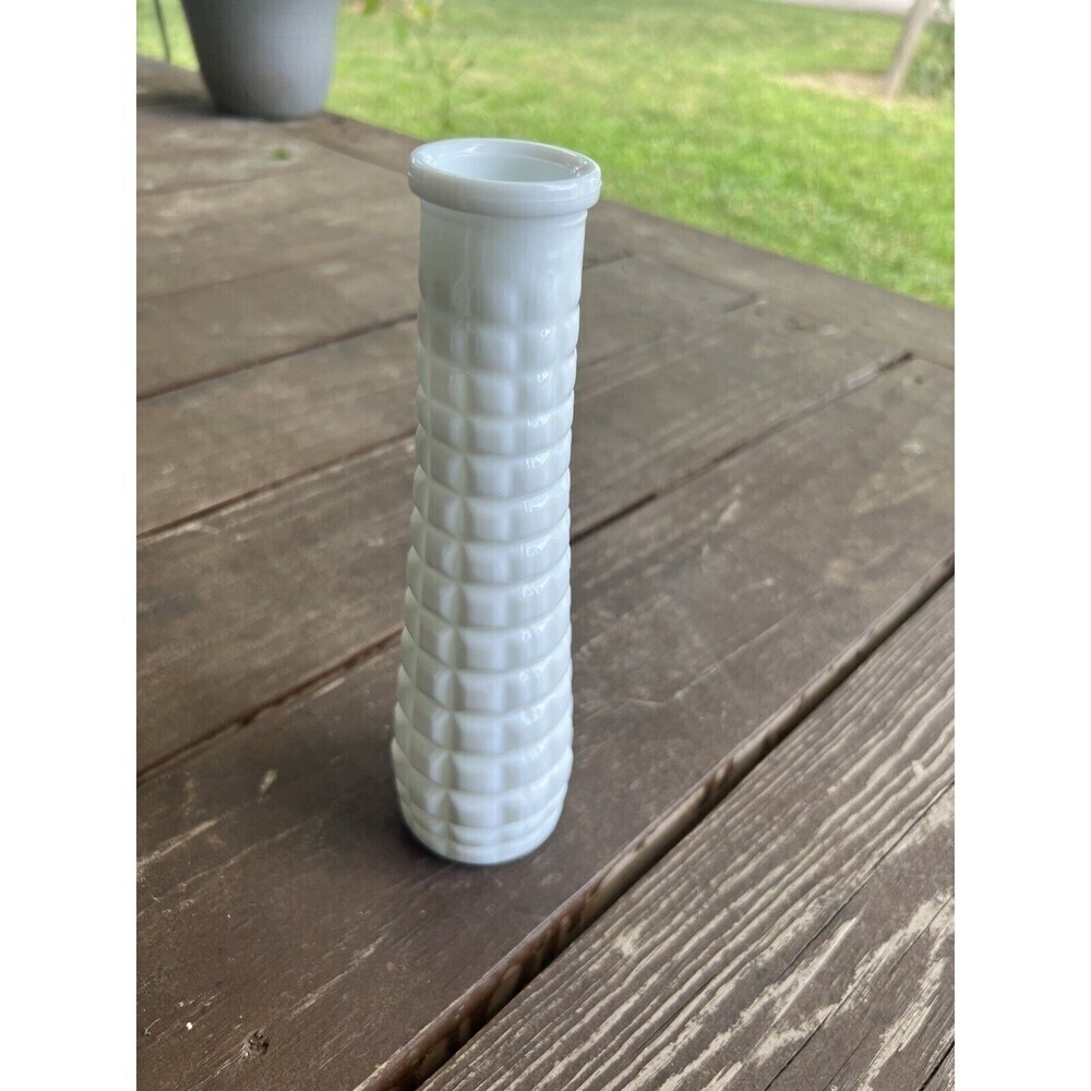 Vintage E.O Brody Co. M-147 Milk Glass Vase 8.75" Tall